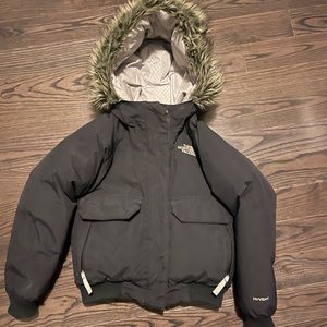 Girls winter jacket - size small